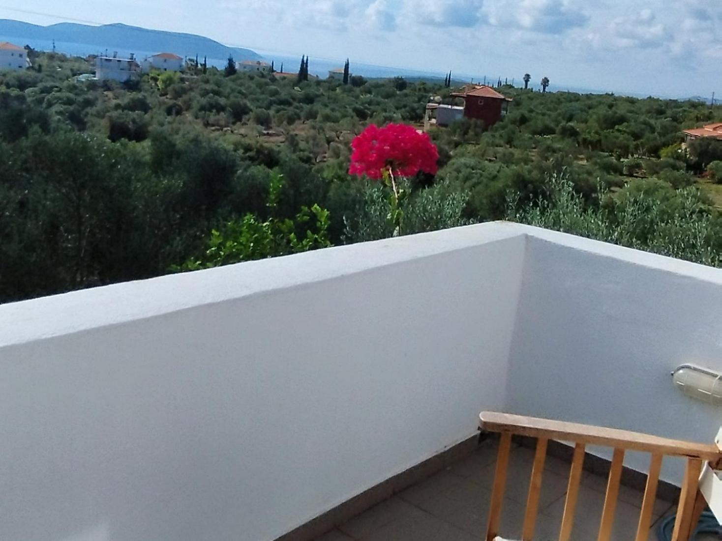 Liofyto - Stylish Villa With Views To Foinikounda Bay Kamária エクステリア 写真